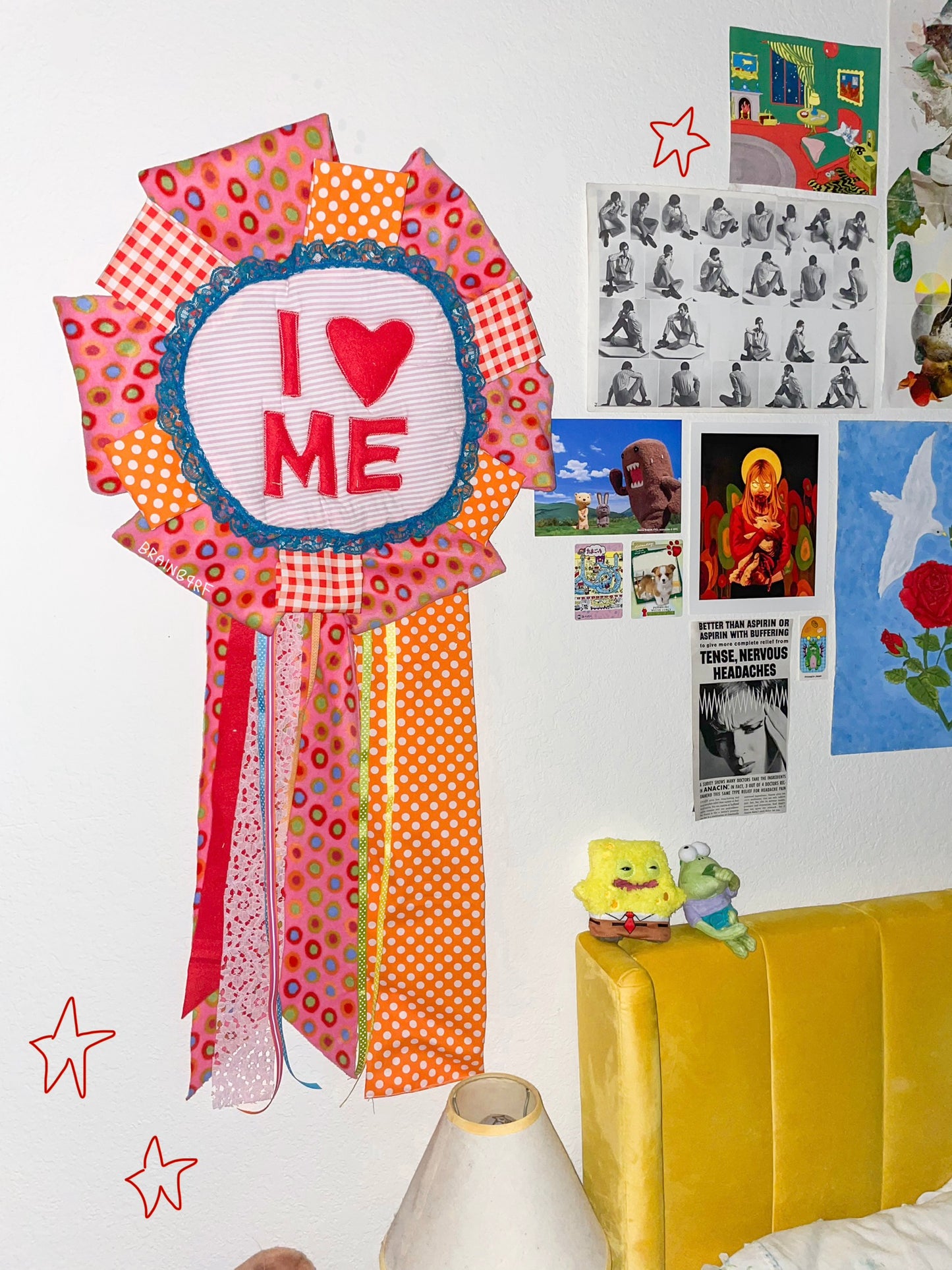 I ♡ ME rosette wall art