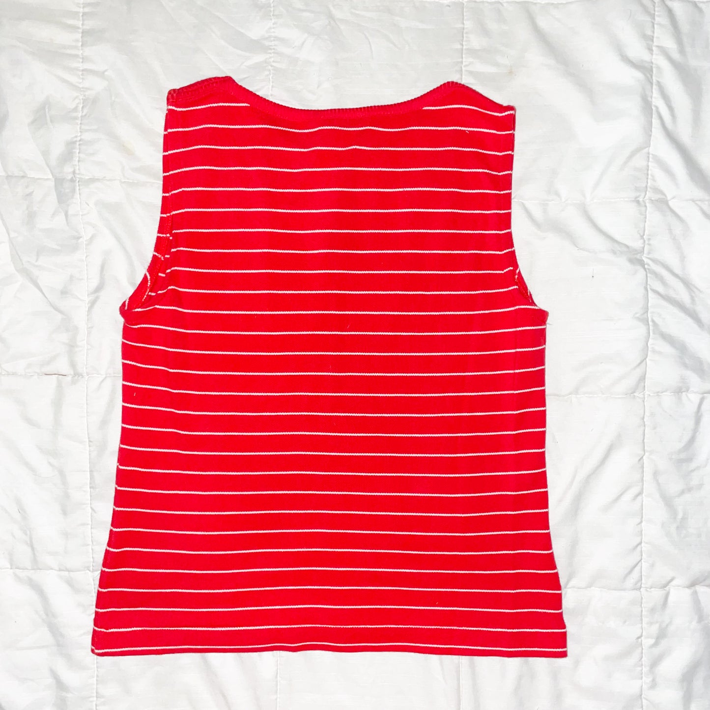 apple tank top
