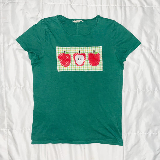 apple tshirt