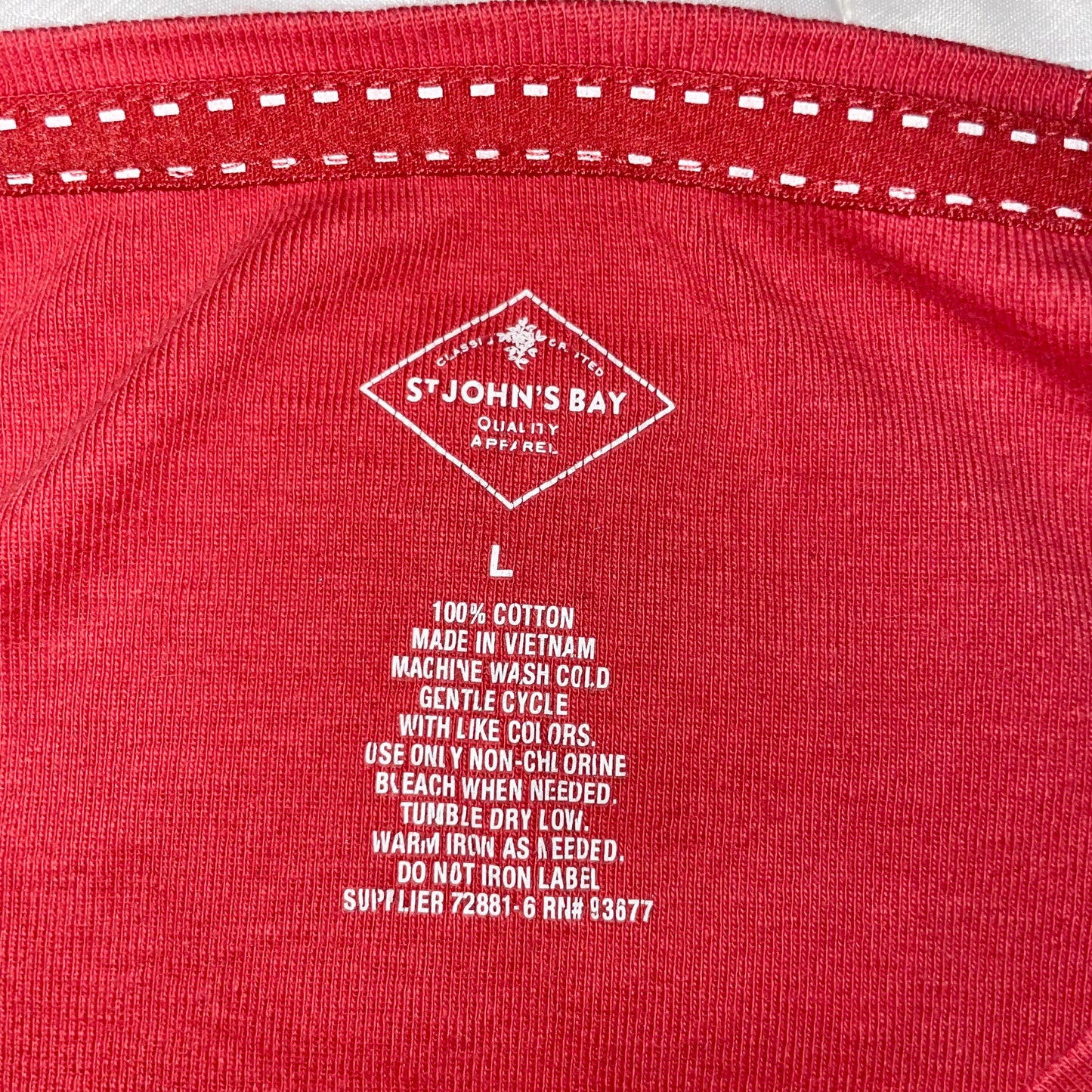 apple tshirt
