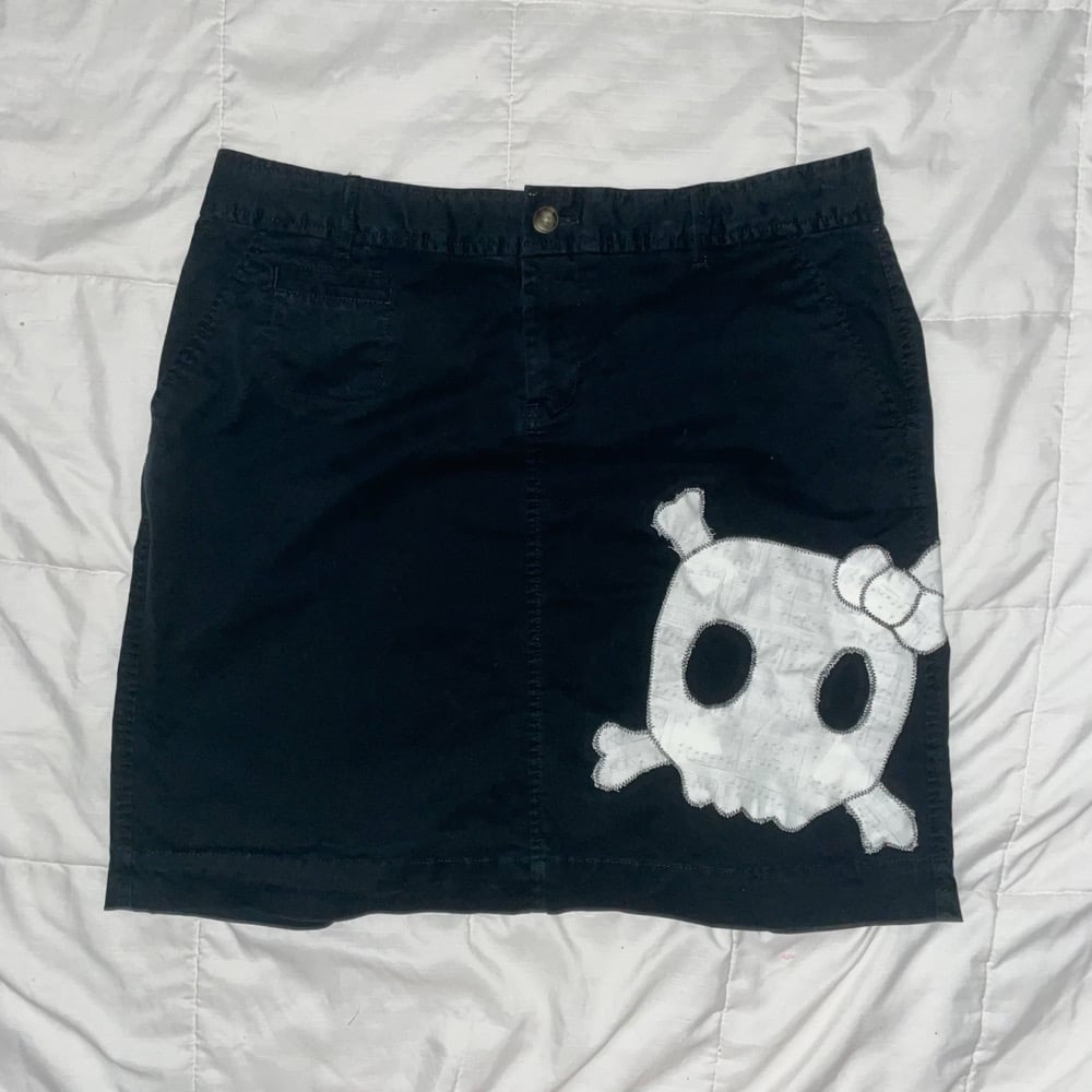 bow skull skirt